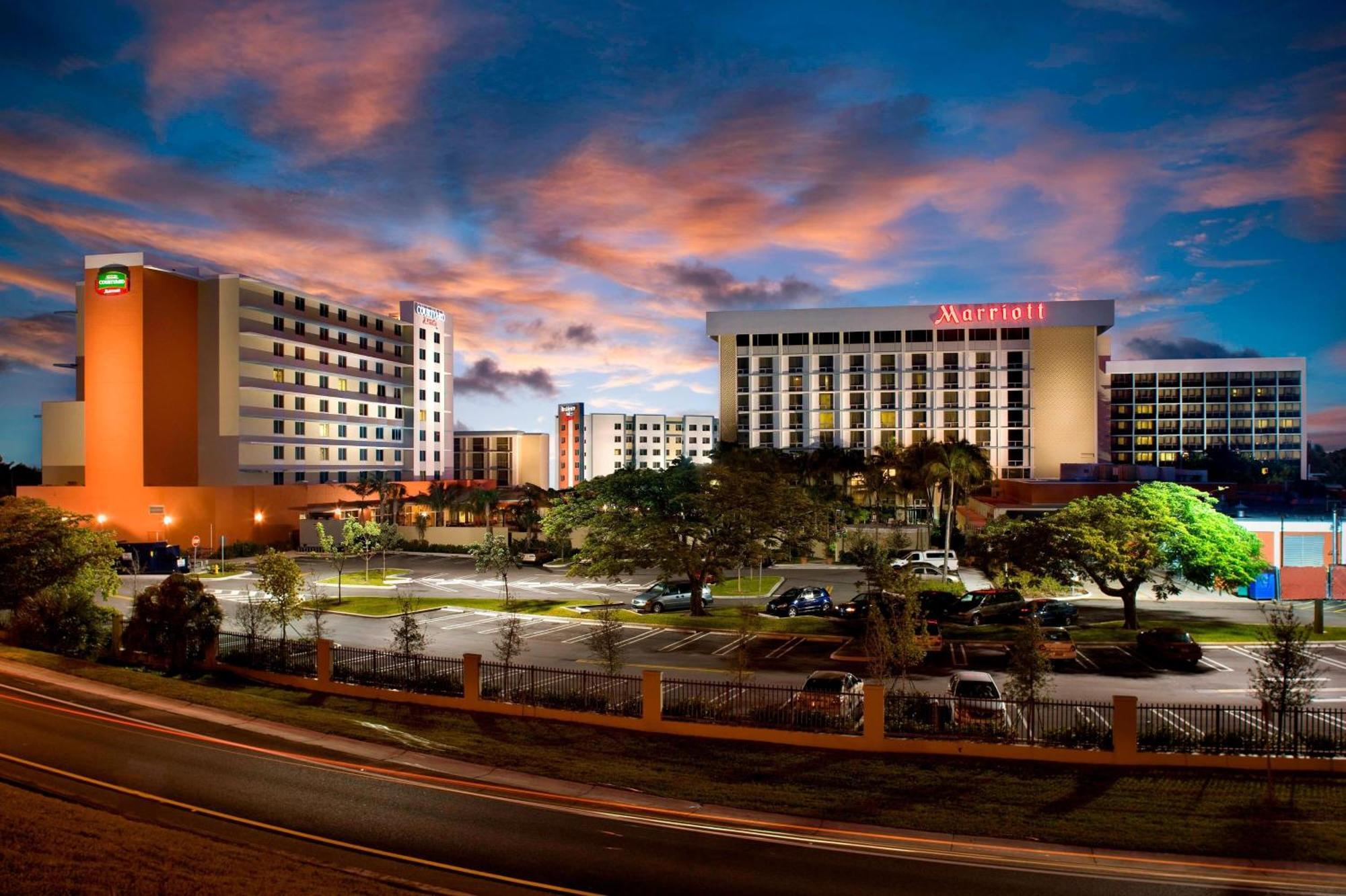 Courtyard By Marriott Miami Airport Otel Dış mekan fotoğraf