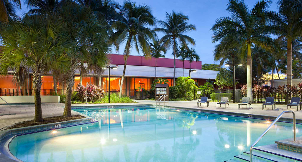 Courtyard By Marriott Miami Airport Otel Dış mekan fotoğraf